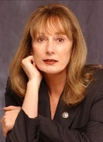Gayle Lynds